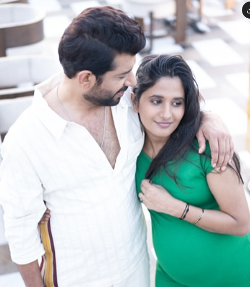 viineet Kumar Siingh pregnent 
